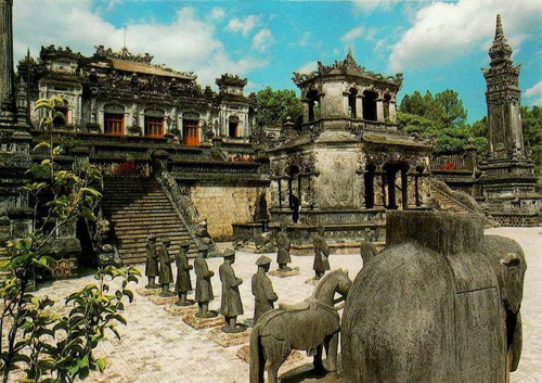 lăng vua Khải Định
